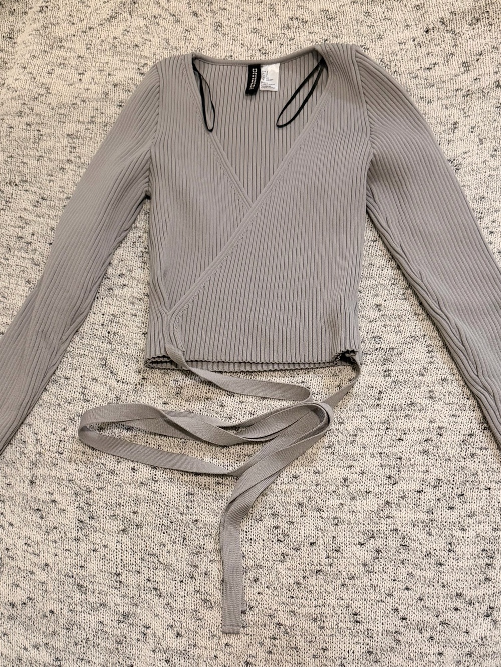 H&M Divided Ribbed Wrap Crop Top in Light Gray